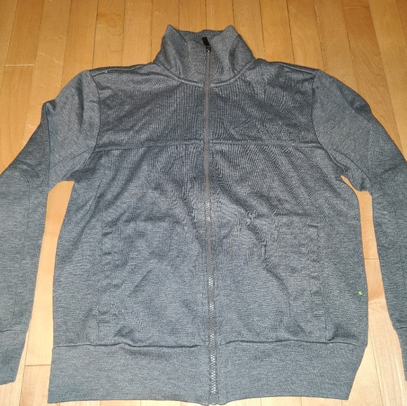 4 for the Price of 1 - HUGO BOSS Green Lab… - Picture 13 of 16